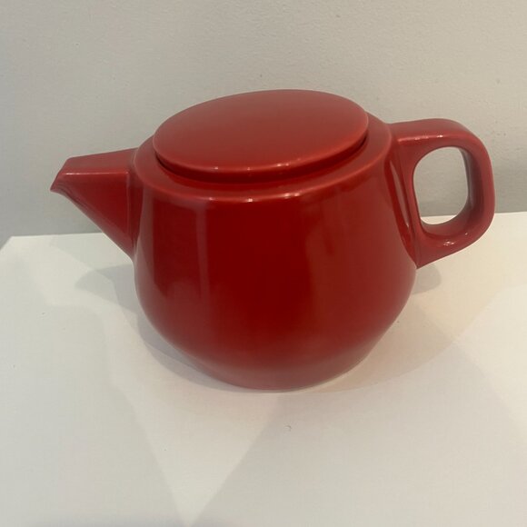 Kinto Red Teapot - Picture 1 of 2